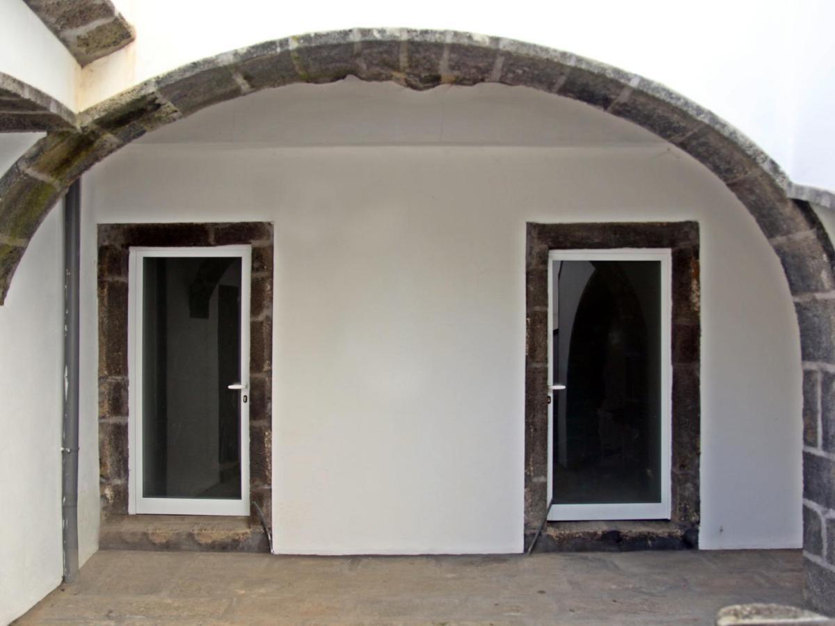 Отель Stone House Понта-Делгада Экстерьер фото